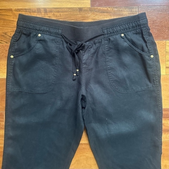 Guess Linen Capri Joggers - Picture 2 of 9